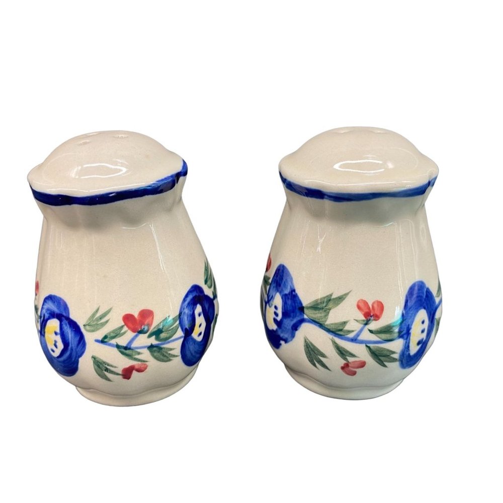 VTG Hand Painted Blue Floral Farmhouse Design Pac Salt and Pepper Shakers